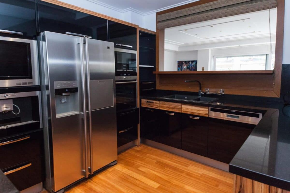 Apartment Riviera Retreat 3 Bedroom Luxury W Shared Pool *