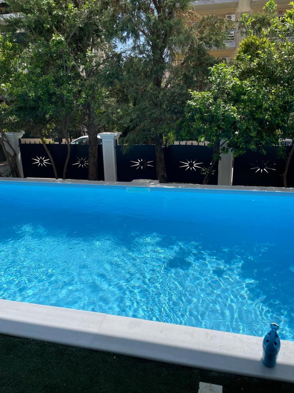 Riviera Retreat 3 Bedroom Luxury W Shared Pool Apartment *