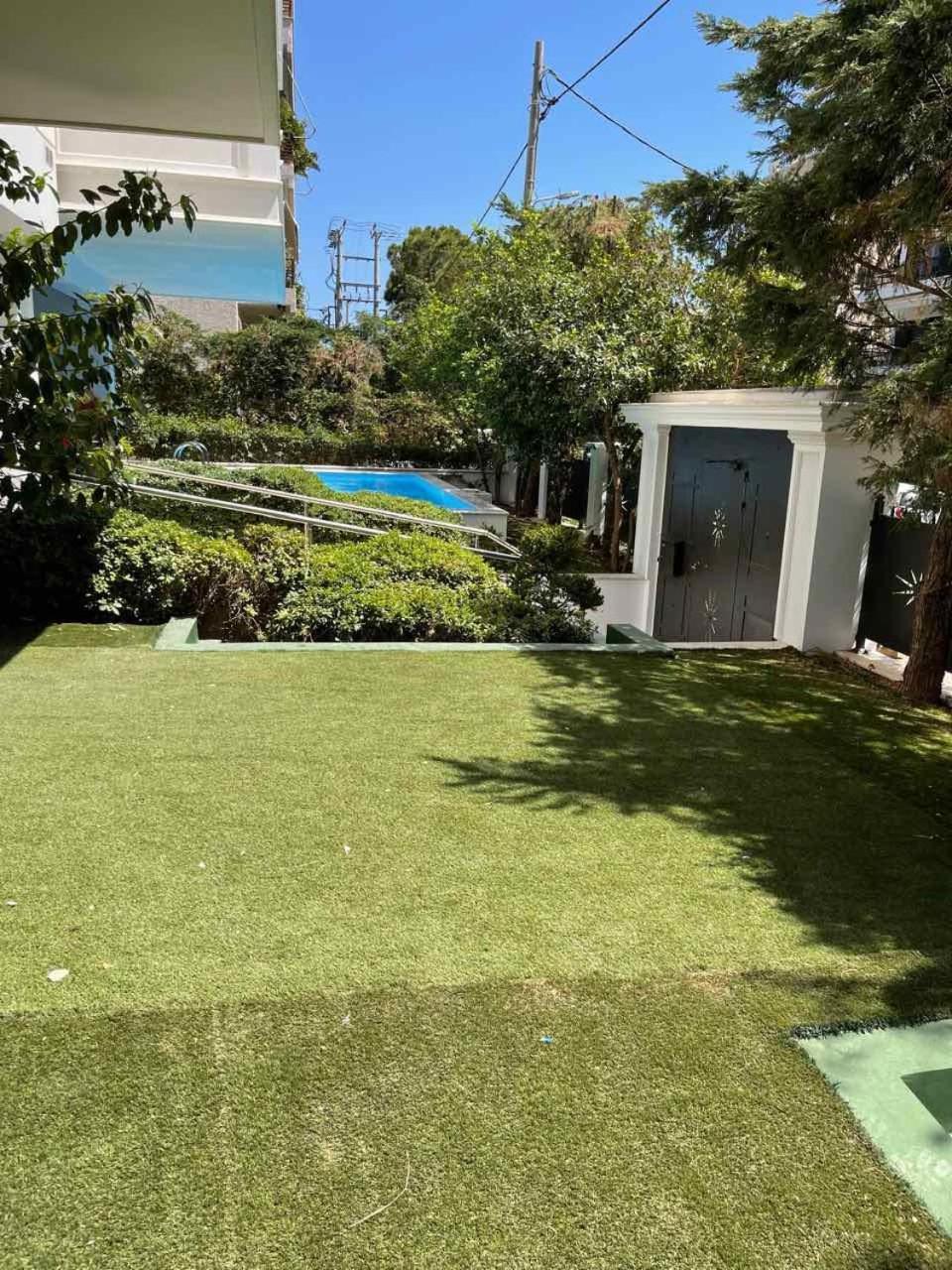 Apartment Riviera Retreat 3 Bedroom Luxury W Shared Pool *