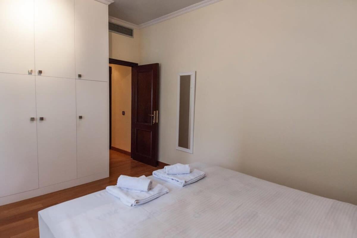 Apartment Riviera Retreat 3 Bedroom Luxury W Shared Pool *