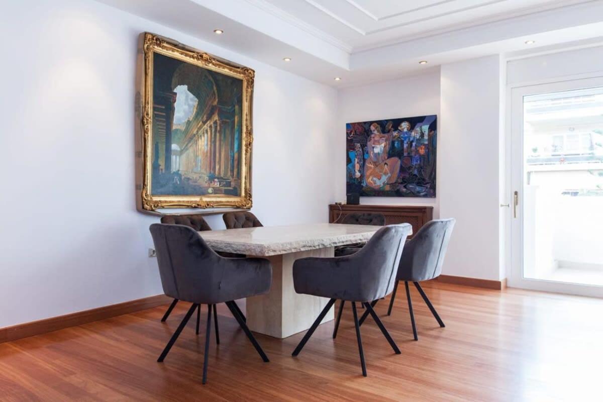 Riviera Retreat 3 Bedroom Luxury W Shared Pool Athens