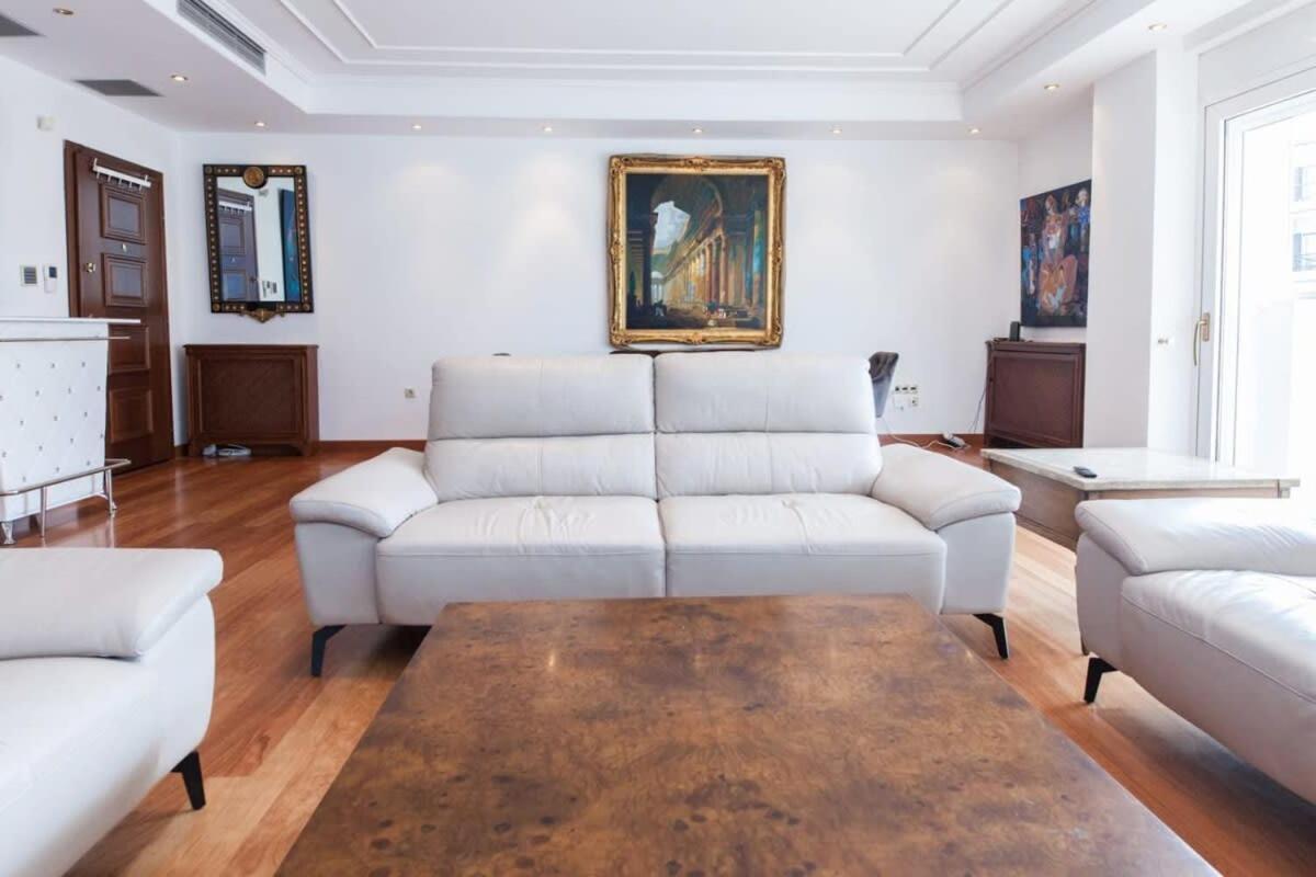 Riviera Retreat 3 Bedroom Luxury W Shared Pool Apartment *